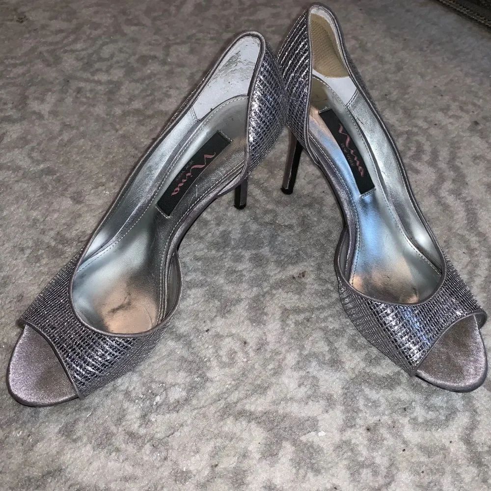 Nina New York Silver Sparkle Heels